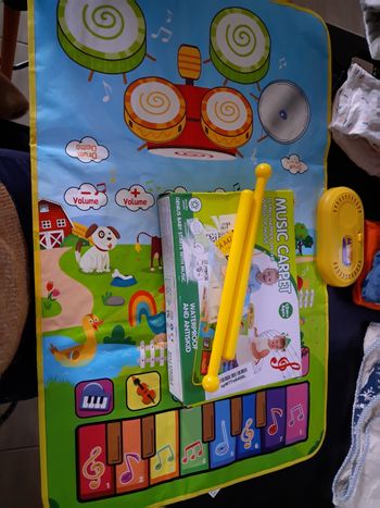 Tapis musical bébé comme neuf 