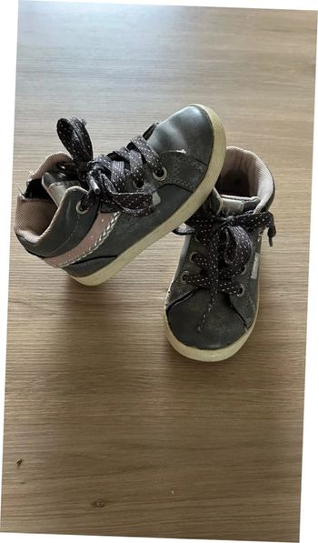 Baskets montantes fille 22