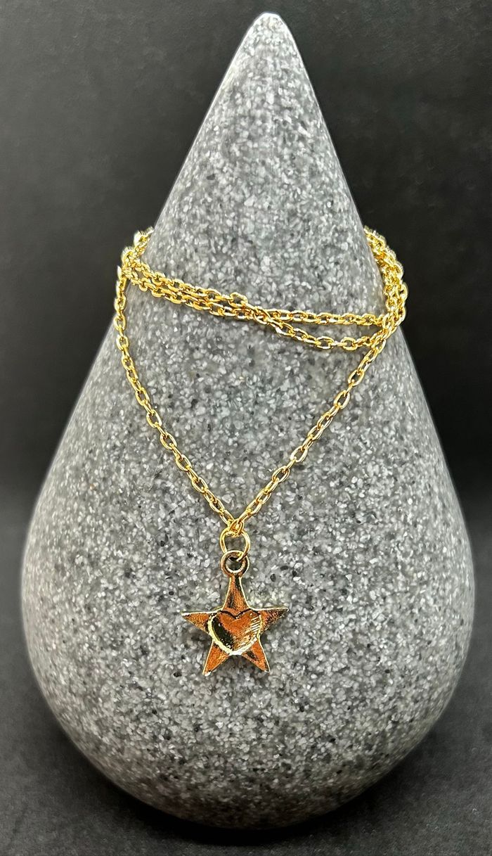 Collier étoiles ras du coup - photo numéro 3