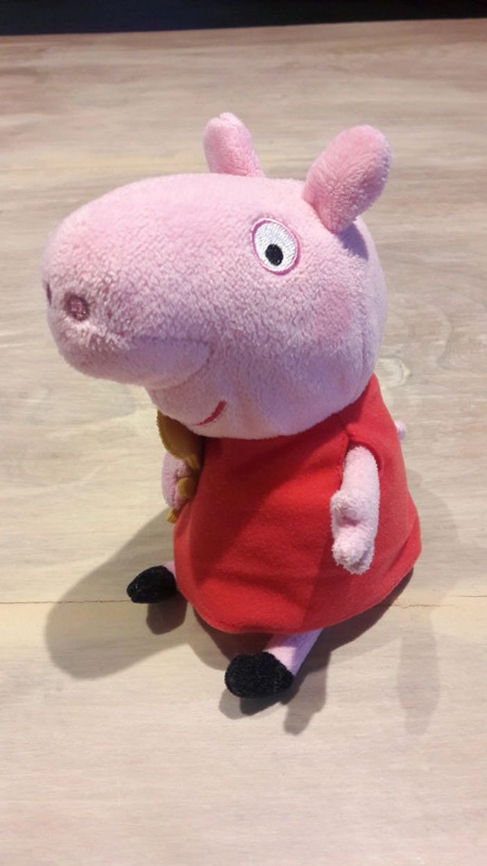 Peluche Peppa Pig - photo numéro 2