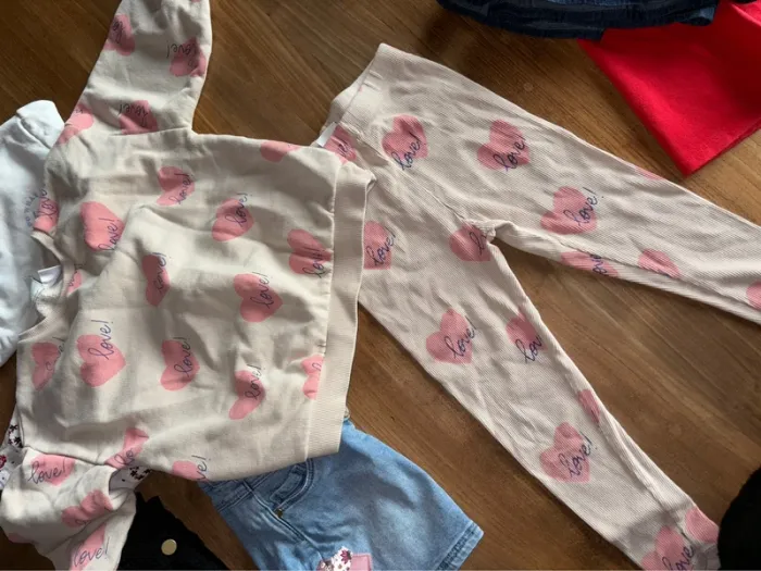 Lot vêtements fille 4 ans - photo numéro 7