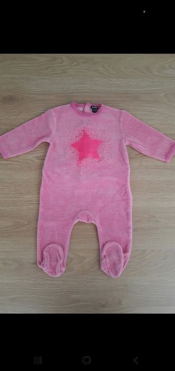 Grenouillère fille taille 9 mois