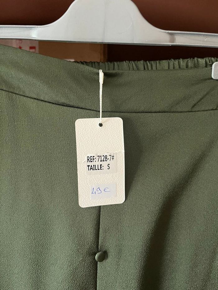 Jupe longue verte - photo numéro 2