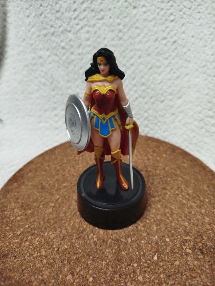 Figurine Wonder Woman