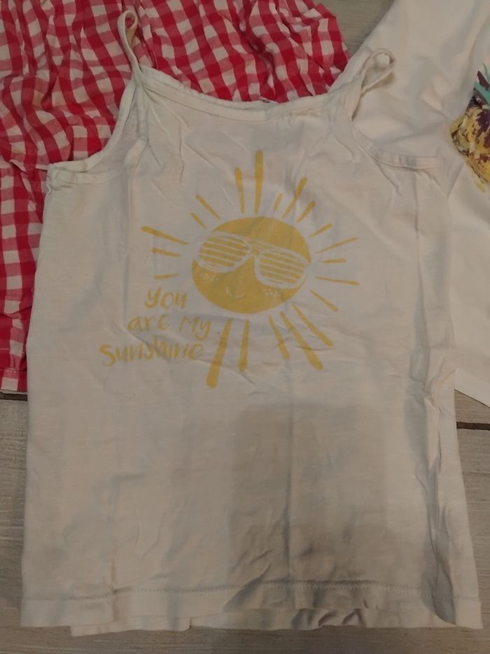 Lot de 3 débardeurs fille taille 8 ás - photo numéro 2