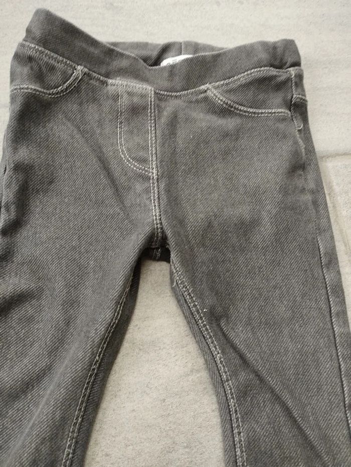 Lot n° 446 Legging Gémo 18 mois - photo numéro 3