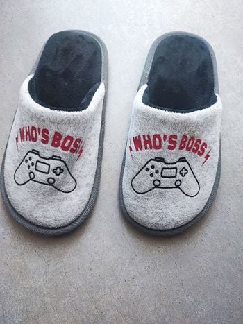 Chaussons, pantoufles 