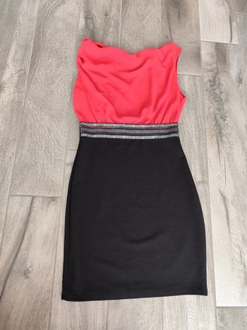 Magnifique robe manches courtes 🤟