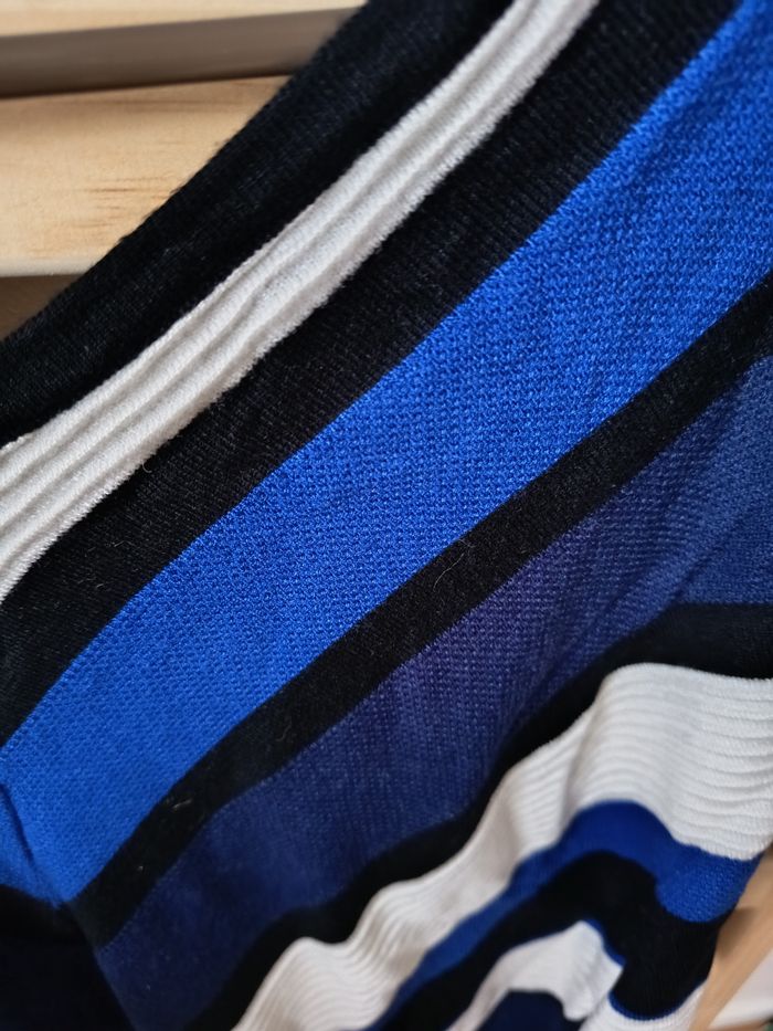 Pull chauve souris bleu