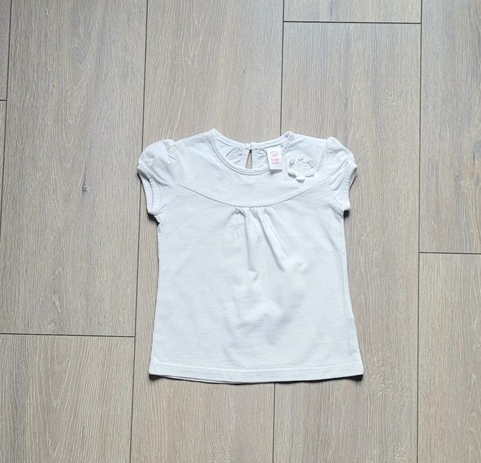 Maillot manche courte blanc. Fille 18 mois. Marque C&A