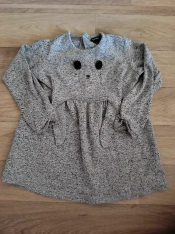 Robe manches longues taille 24 mois marque Kiabi