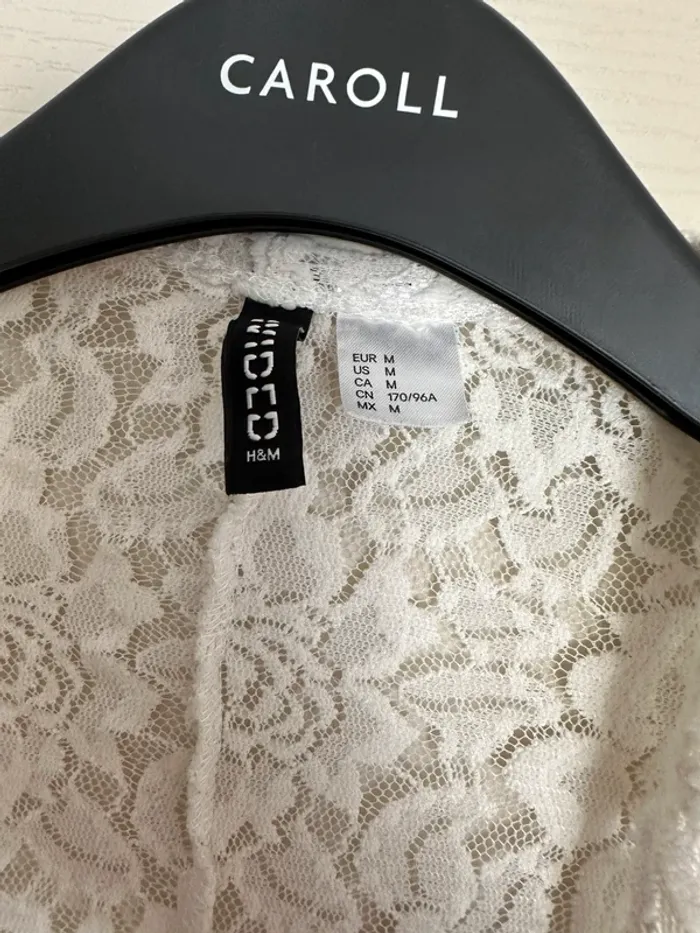 Gilet long en dentelle - photo numéro 3