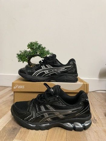 Asics Gel Kayano 14 39.5