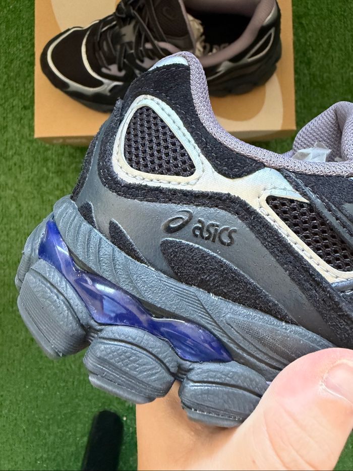 Asics gel Nyc black Purple graphite Grey 39 - photo numéro 6