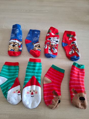 Lot chaussettes Noël T. 27/30