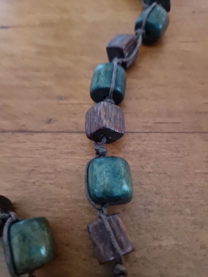 Collier perles de bois - photo numéro 2