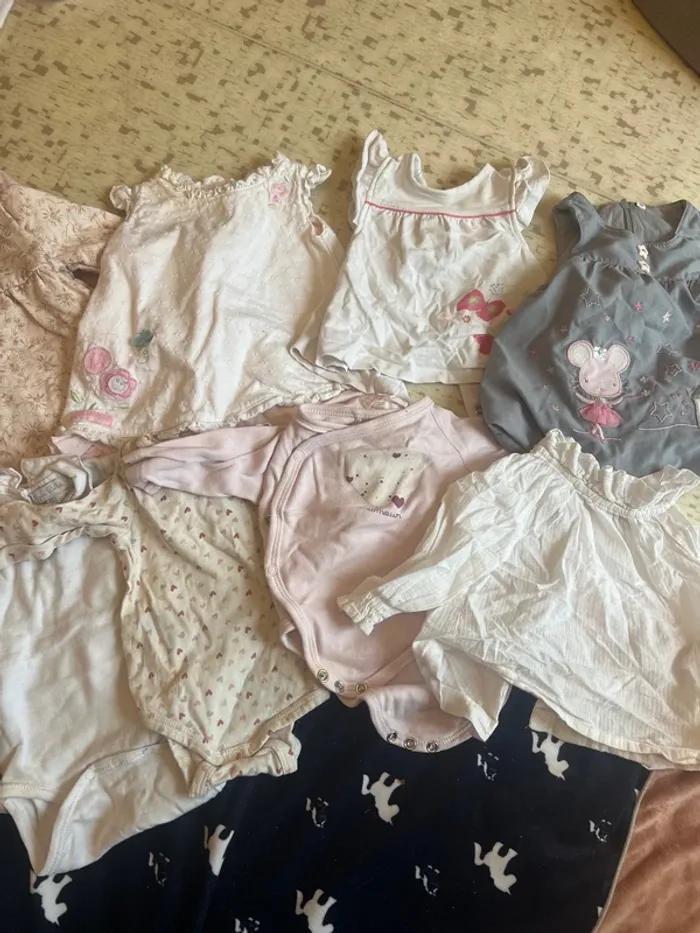 Vêtements bébé 1 mois - photo numéro 4
