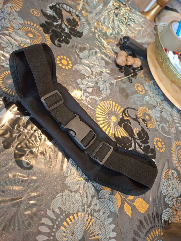 Sac banane sport – ceinture de course avec porte-bidon noir neuf prix 2 euro - photo numéro 3