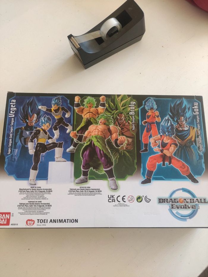 Tripack Pack figurine Dragon Ball Evolve Goku ssj Blue Vegeta ssj Blue et Broly neuf - photo numéro 2