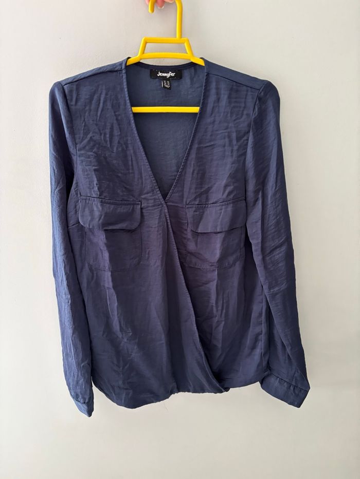 Blouse bleu marine satiné