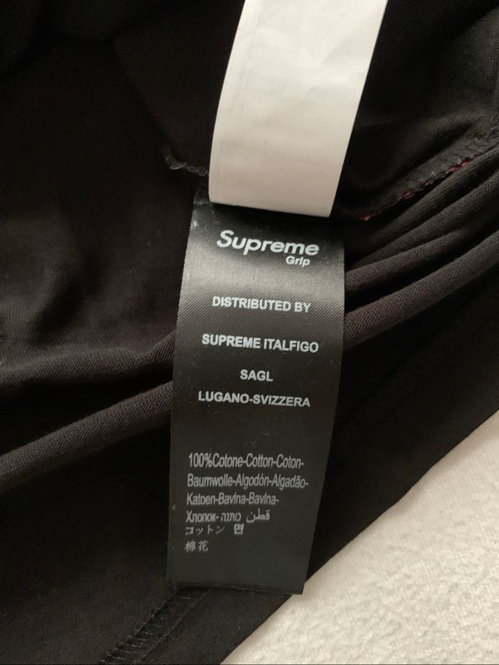 Tee shirt Supreme neuf - photo numéro 7
