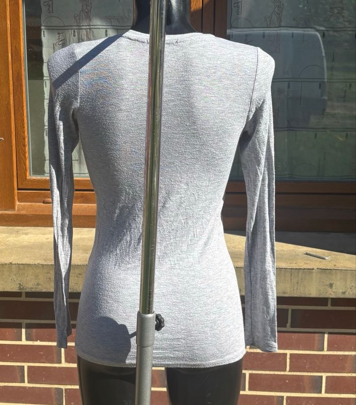 🩶 T-shirt gris à manches longues Voyelle – Taille unique - photo numéro 3