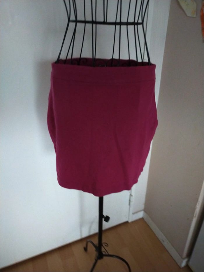 Magnifique mini jupe très sympa - photo numéro 2