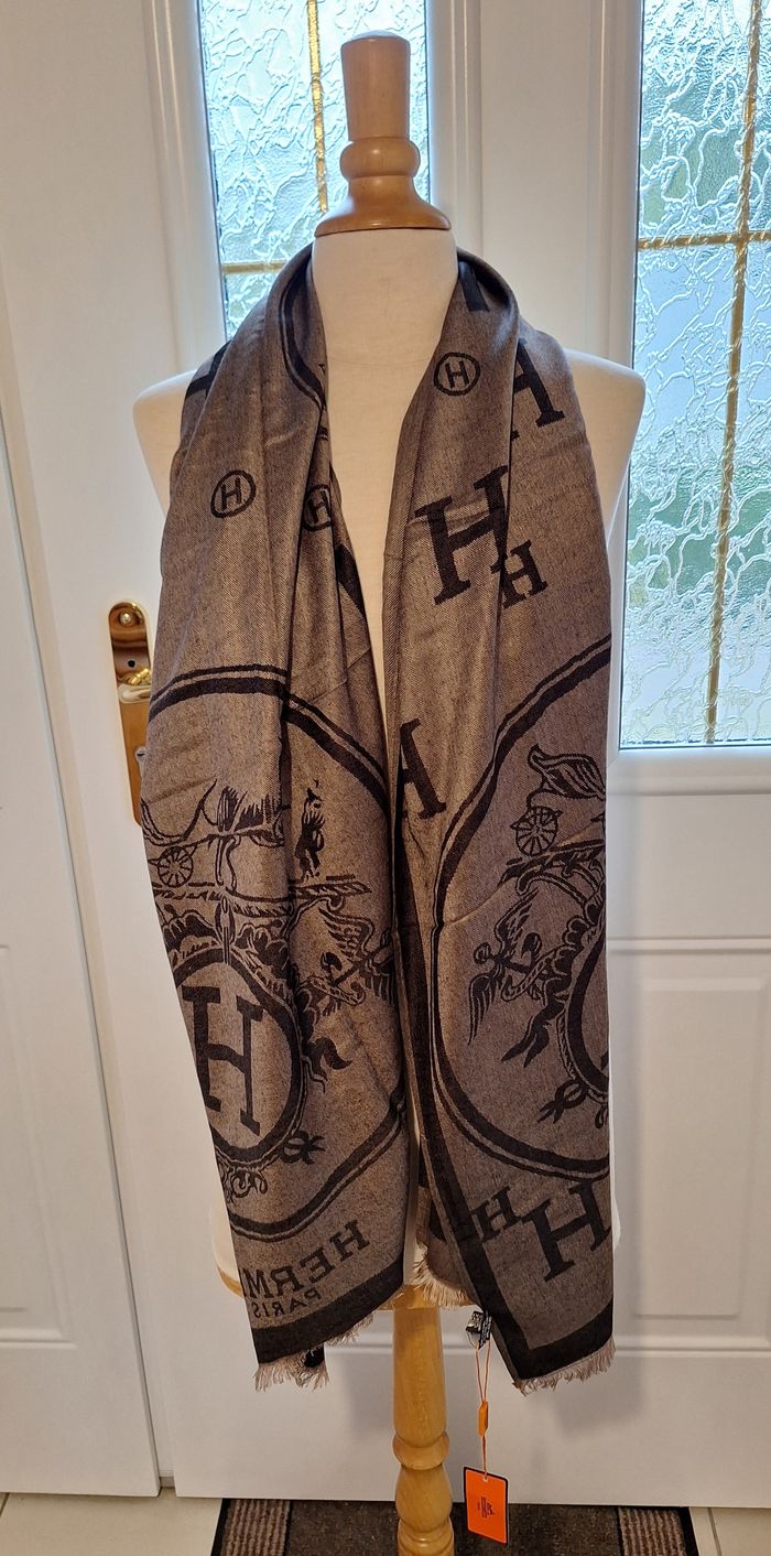 Echarpe inspiration Hermès Marron/Taupe réversible - photo numéro 3