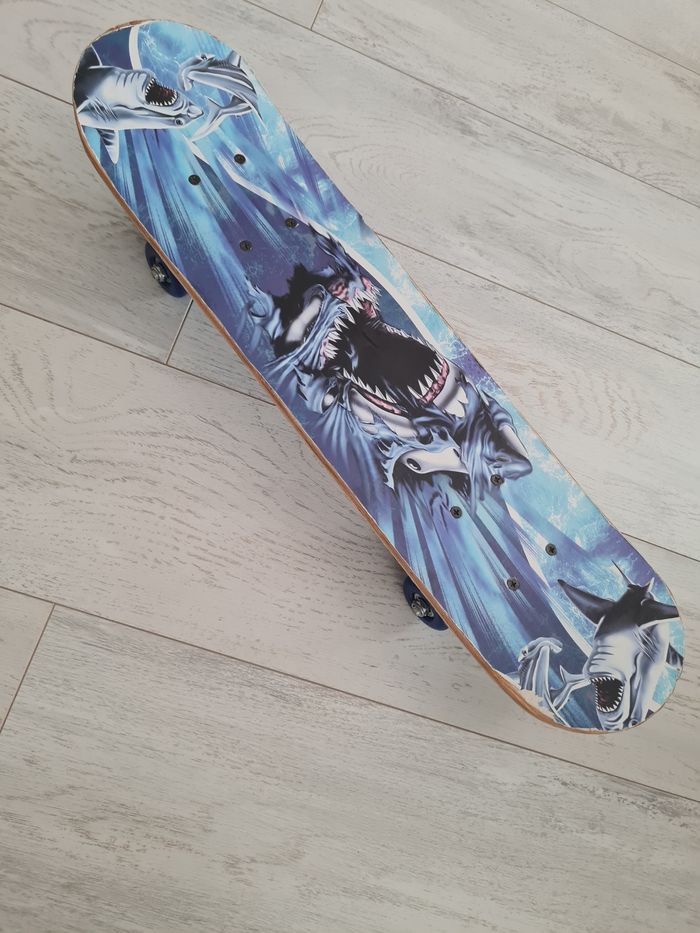 Skate enfant "Requins "
