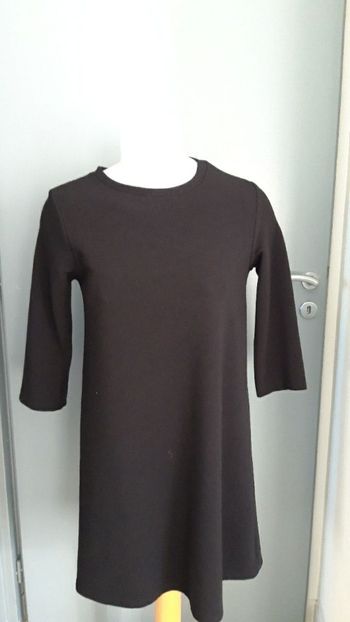 Robe noire Zara