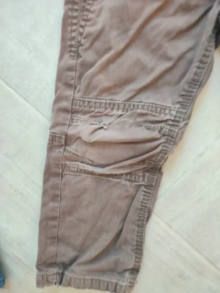 Lot de pantalons 4 ans bien abîmés - photo numéro 11