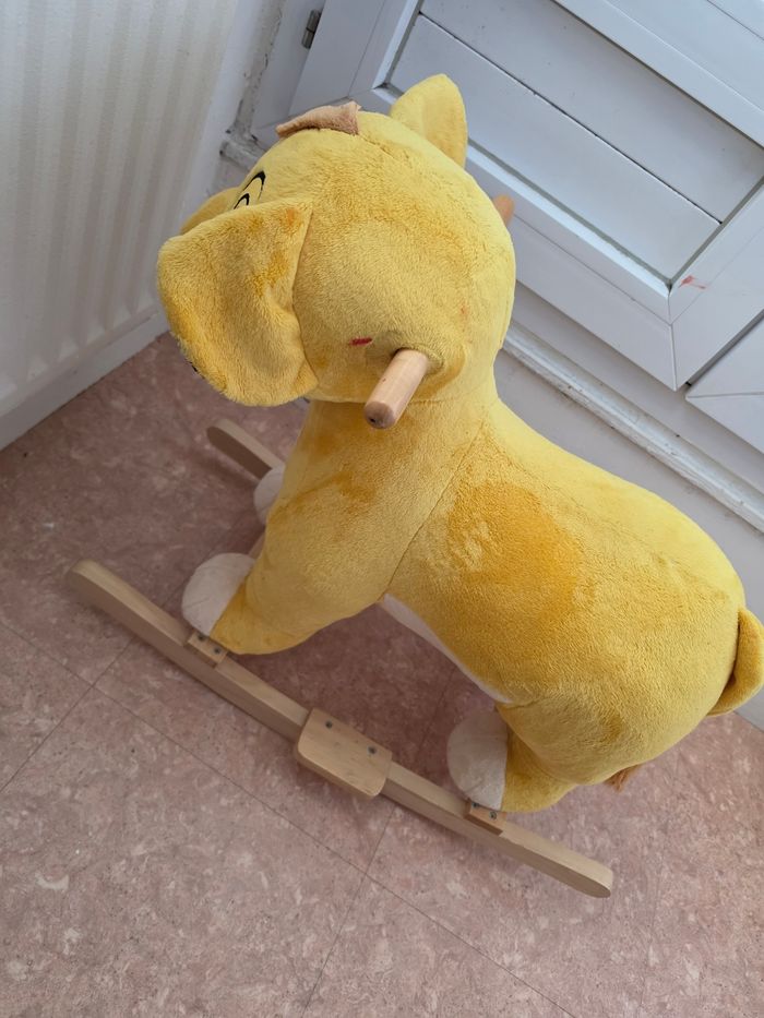 Fauteuil à bascule simba ( Disney) - photo numéro 2