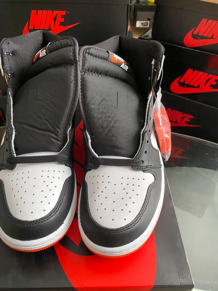 Jordan 1 high retro orange vif - photo numéro 13