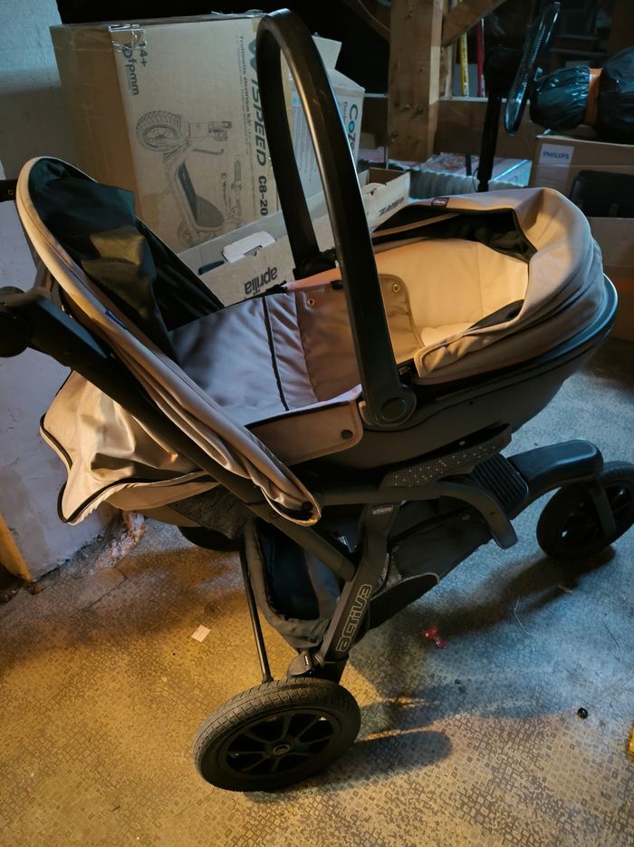 Poussette trio Chicco active3