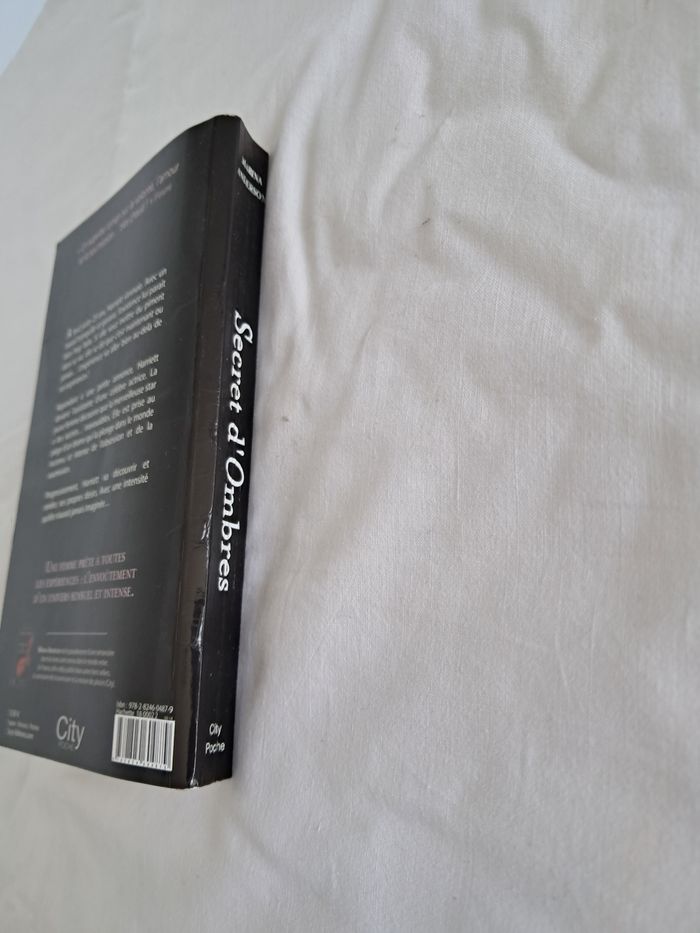 Livre secret d'ombres de Marina Anderson - photo numéro 3