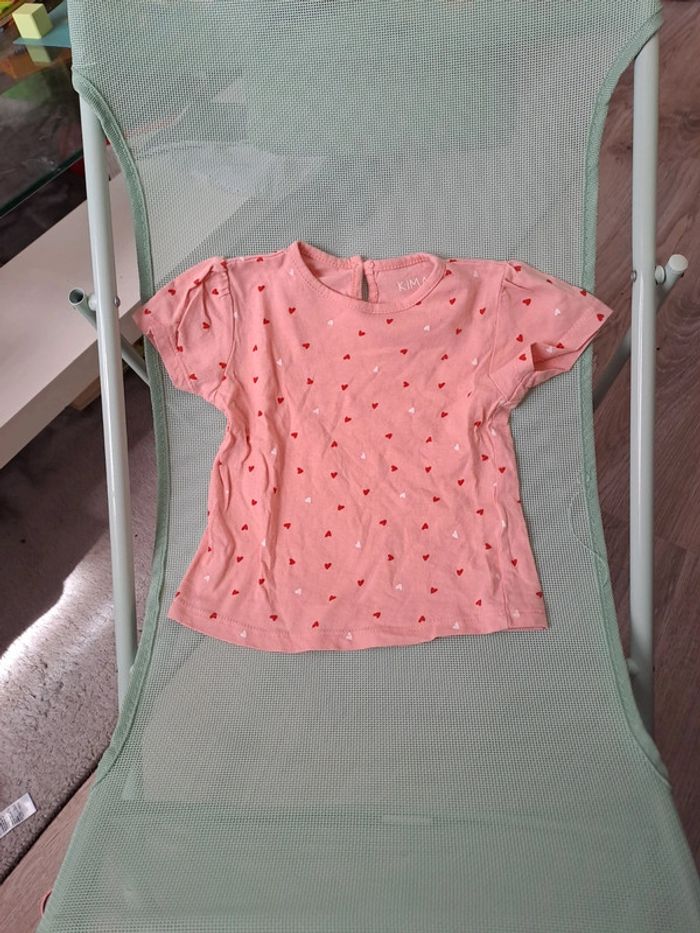 Tee-shirt avec des cœurs