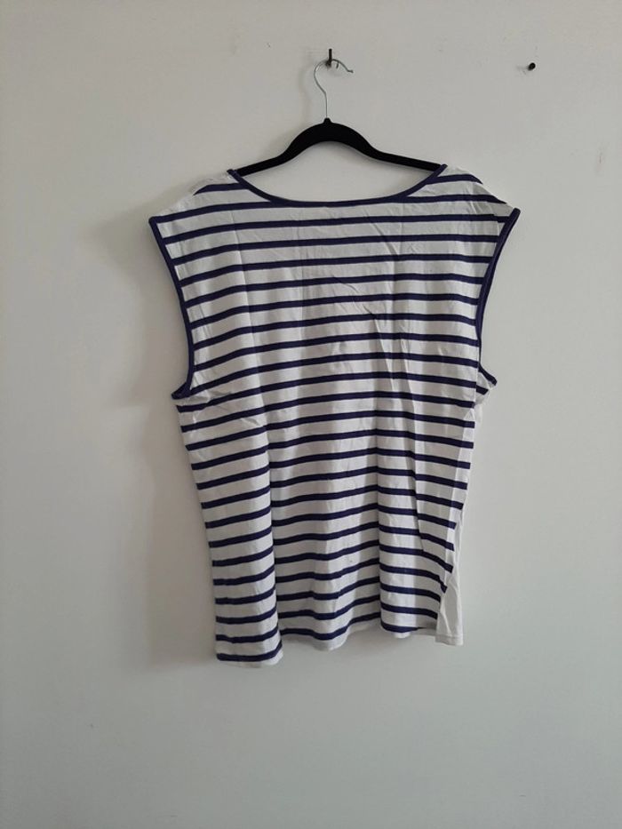 Tshirt sans manches T4 - photo numéro 3