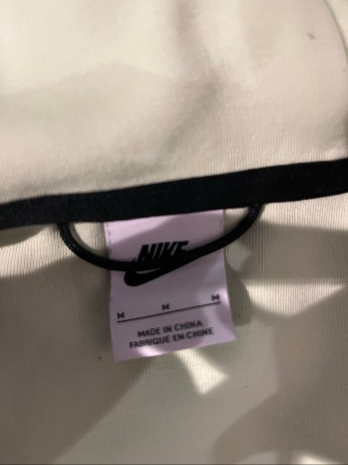 Haut Nike tech gilet - photo numéro 5