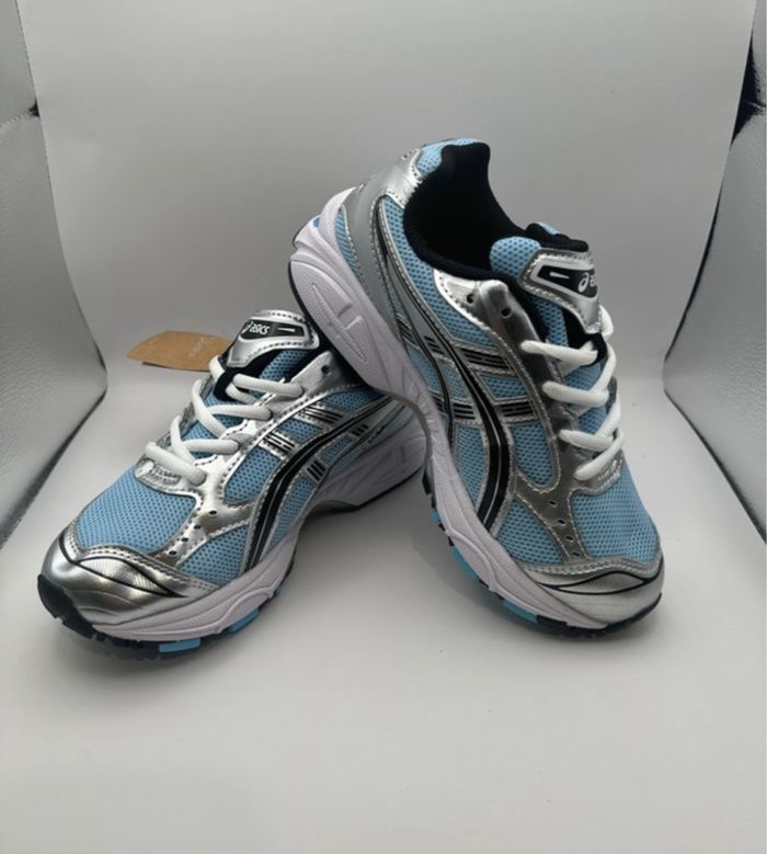 Asics bleu ou beige - photo numéro 6