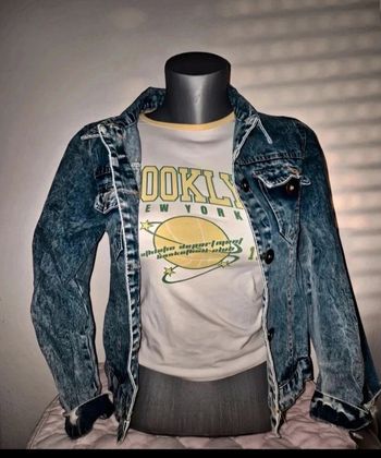 Veste en jean bleu, excellent état, taille M.