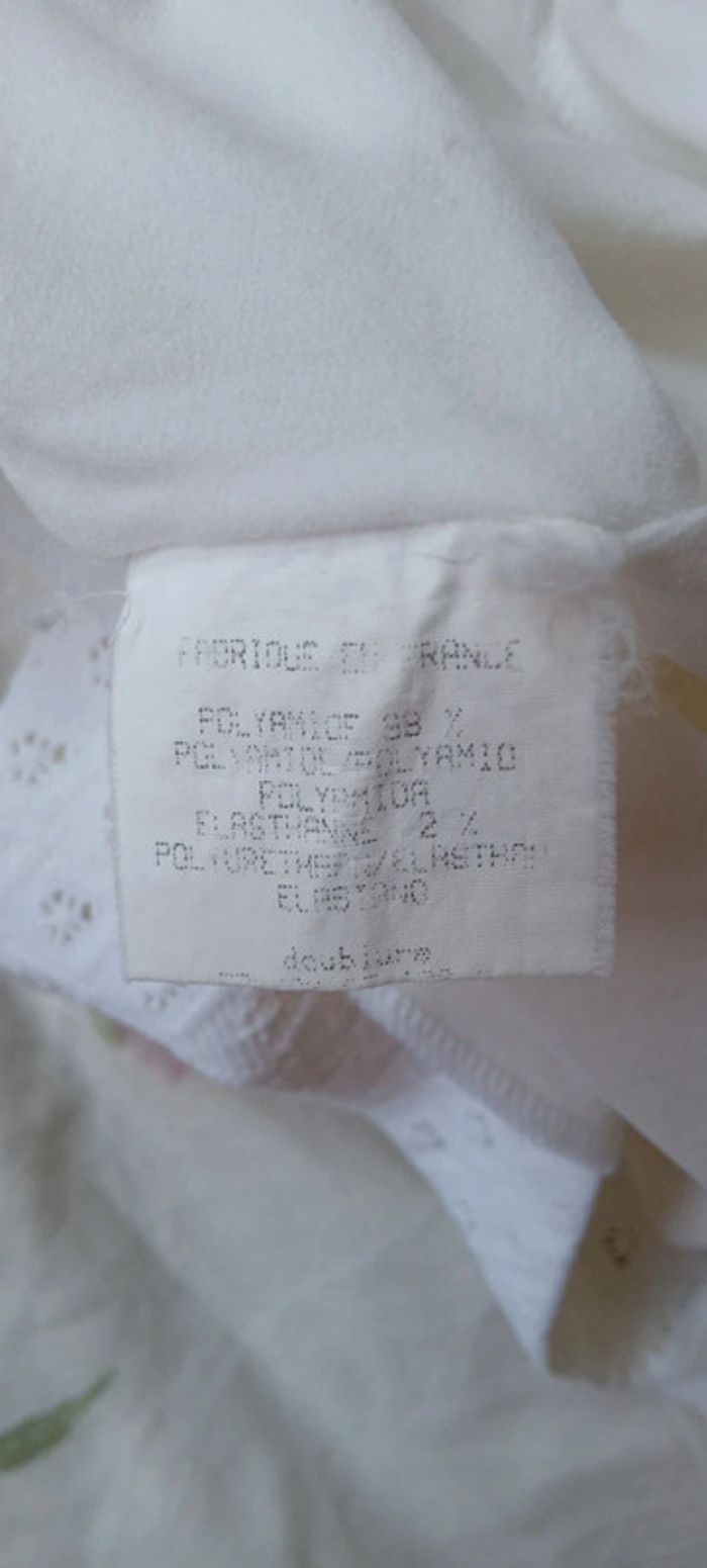 Haut court fines bretelles blanc dentelle ajourée avec rose femme 38 un deux trois - photo numéro 18