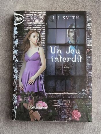 Jeu interdit T01 Le chasseur Par L. J. Smith, Isabelle Saint-Martin