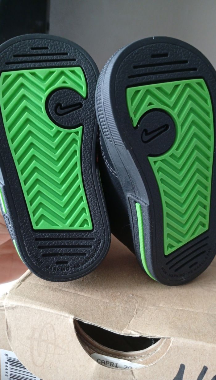 Baskets Nike - photo numéro 2