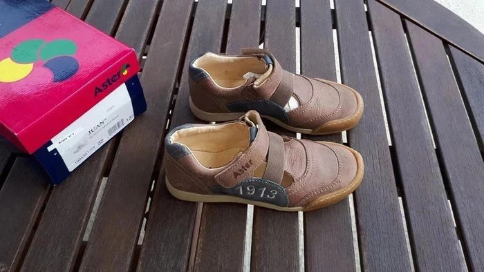 45 € Chaussures ASTER taille 32 Neuves - photo numéro 4