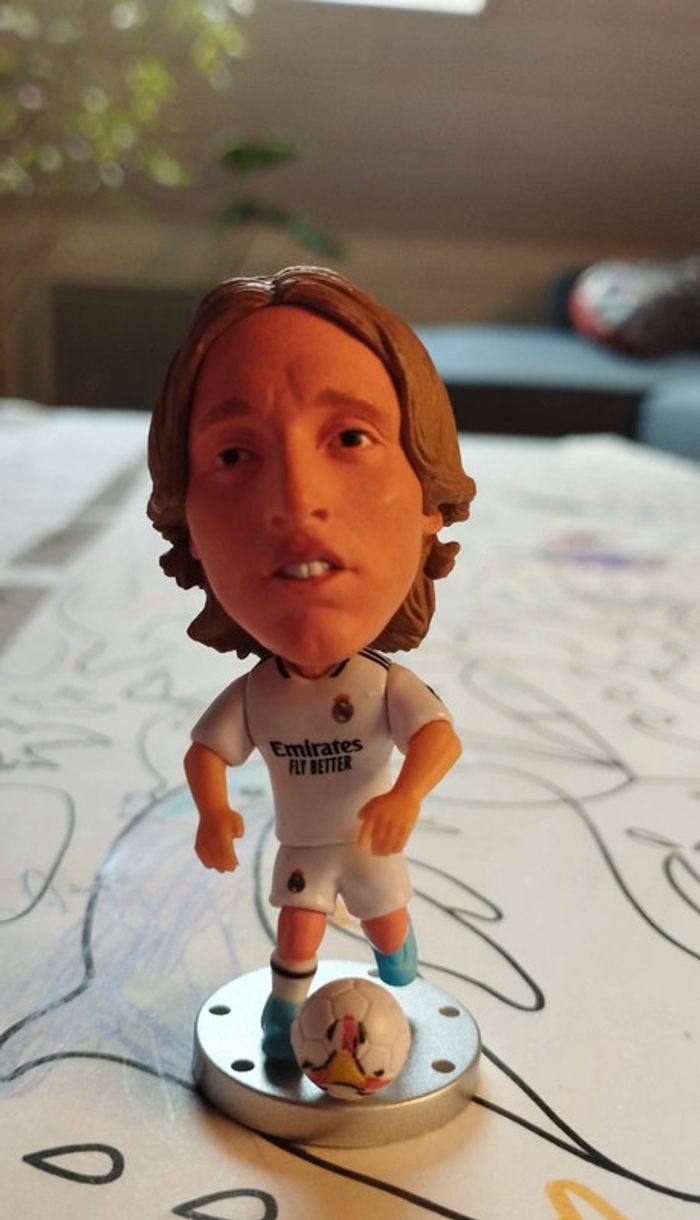Petite figurine football neuve Luka Modric Réal Madrid