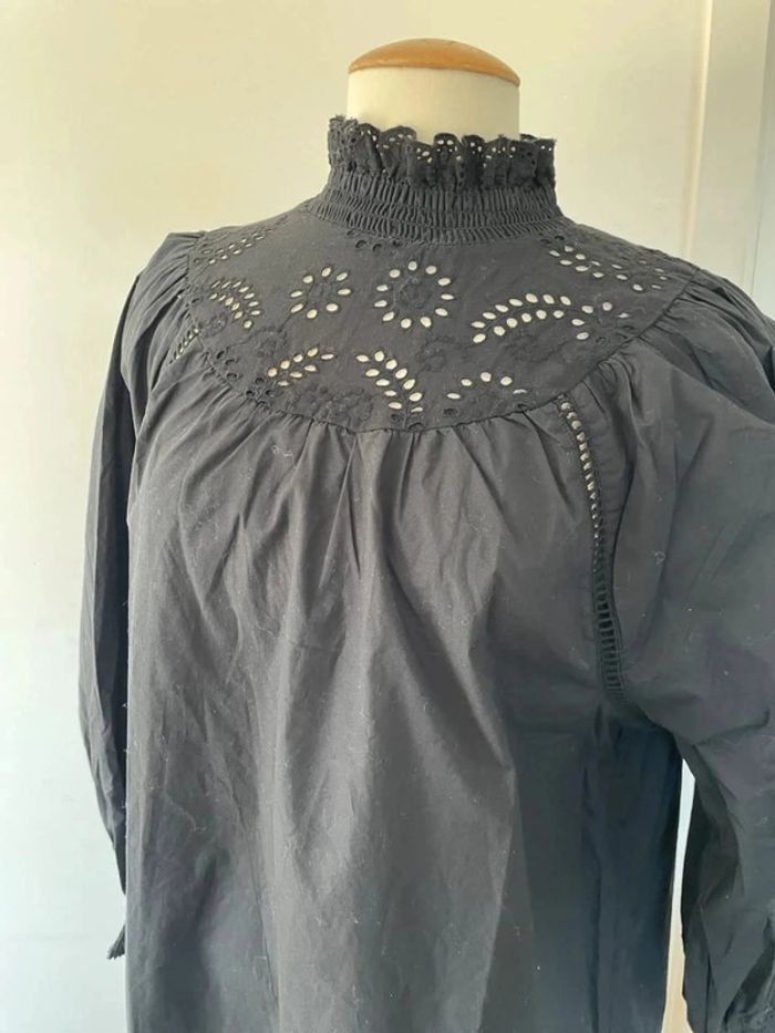 Fabuleuse tunique noire col haut resserré - photo numéro 3