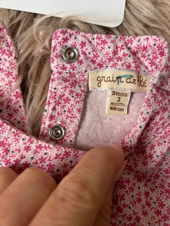 Blouse sans manches fleurie 3 mois - photo numéro 2