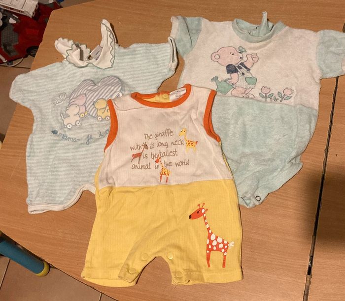 Lot de 3 combinaison short taille 3 mois