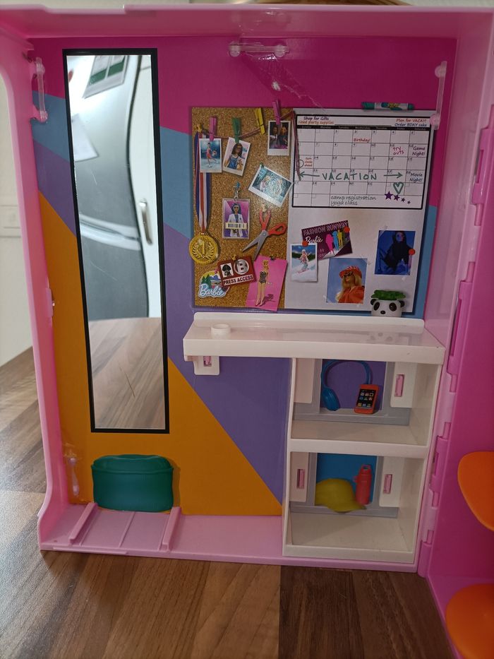 Dressing XL Barbie avec accessoires - photo numéro 7