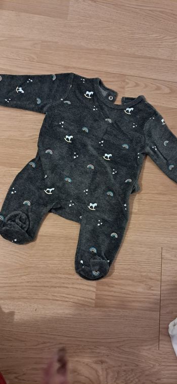 Pyjama chaud 1 mois kiabi neuf